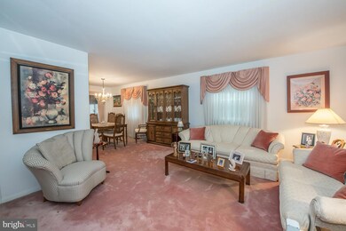218 Canterbury Dr, Broomall, PA 19008 - photo 6