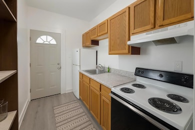 1515 Taylor Ave, Racine, WI 53403 - photo 5