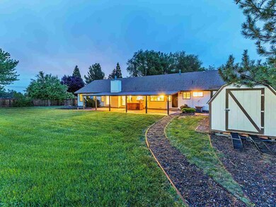 10005 Dixon Ln, Reno, NV 89511 - photo 4