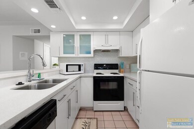 115 E Amberjack St unit 209, South Padre Island, TX 78597 - photo 2