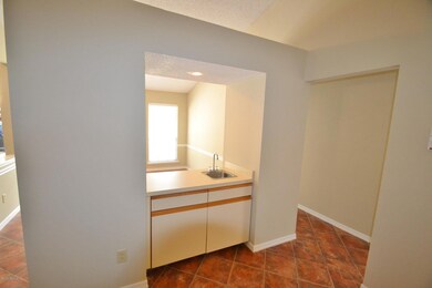 8045 Dickie Dr, Jacksonville, FL 32216 - photo 6