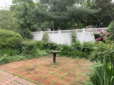 18 1/2 Pickman St, Salem, MA 01970 - photo 5