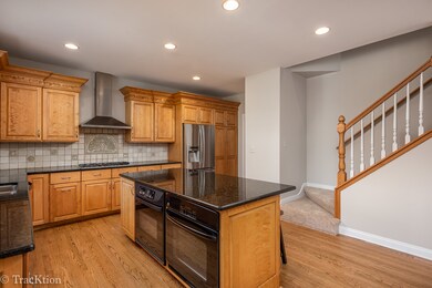 4228 Colton Cir, Naperville, IL 60564 - photo 2