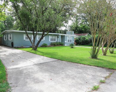 2915 Brackridge Blvd W, Jacksonville, FL 32216 - photo 4