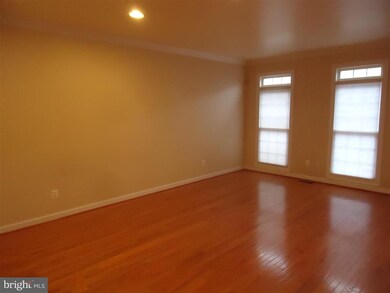 4552 Fair Valley Dr, Fairfax, VA 22033 - photo 5