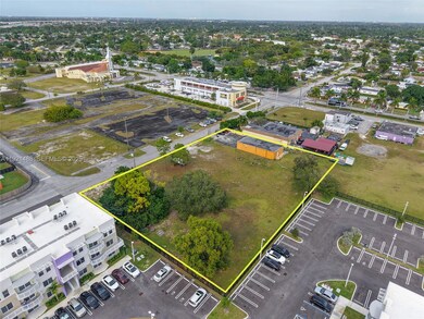 14551 Carver Dr, Richmond Heights, FL 33176 - photo 5