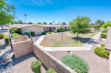 10707 W Santa fe Dr, Sun City, AZ 85351 - photo 2