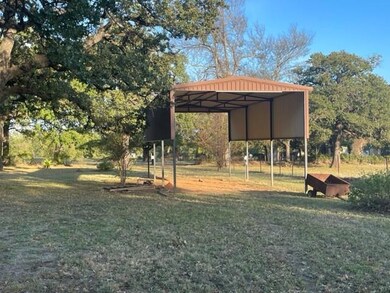 600 Dogwood St, Springtown, TX 76082 - photo 4