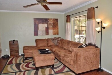 Living Room (2)