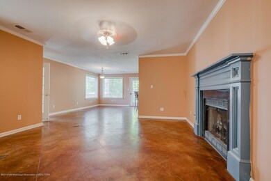 2627-Hickory-Hill-snapsold-screen-181115