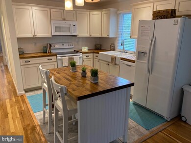 3340 Crumpton S, Laurel, MD 20724 - photo 6