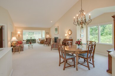 156 Round Hill Rd unit 16, Kalamazoo, MI 49009 - photo 4