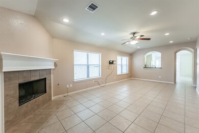 441 De Coster Blvd, Alvin, TX 77511 - photo 4