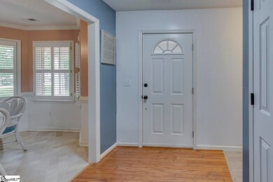 409 Cresthaven Dr, Boiling Springs, SC 29316 - photo 6