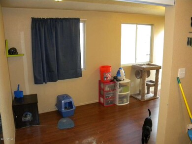 enclosed AZ room