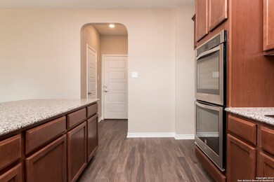 5110 Roble Grande, San Antonio, TX 78261 - photo 6