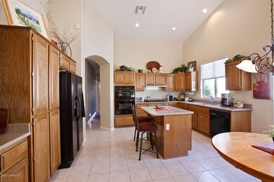 14817 kitchen2