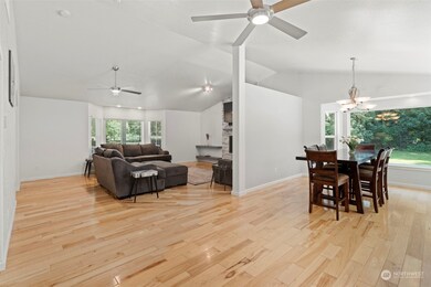 24616 94th Ave E, Graham, WA 98338 - photo 4