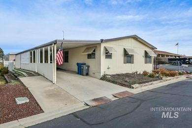 1907 W Flamingo W unit 69, Nampa, ID 83651 - photo 2