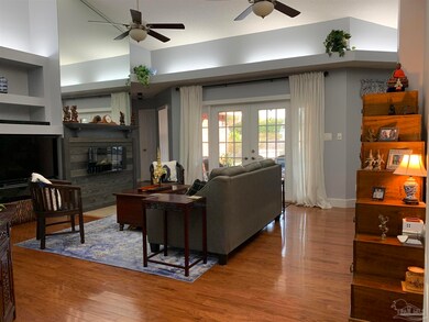 2406 Ursula Ln, Pensacola, FL 32526 - photo 6