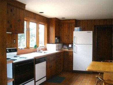 241 Pomeroy Ln, Amherst, MA 01002 - photo 6