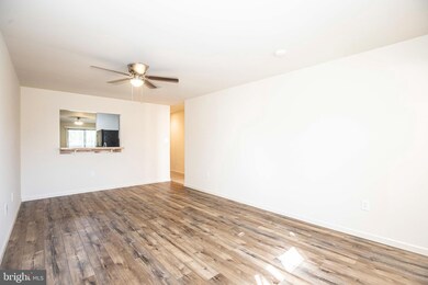 1334 W Wyomissing Ct unit X, Reading, PA 19609 - photo 4