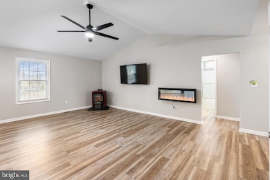 420 Roland Rd, Woodstock, VA 22664 - photo 6