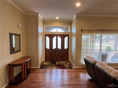 217 Karen Dr, Alamo, TX 78516 - photo 2