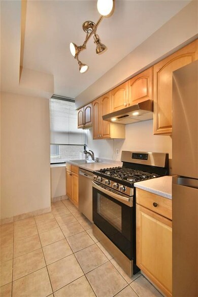 The Hague Building unit 3L, Jersey City, NJ 07306 - photo 7