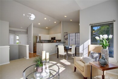 18633 NE 55th Way unit KK1863, Redmond, WA 98052 - photo 6