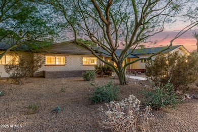 3023 E Sells Dr, Phoenix, AZ 85016 - photo 6