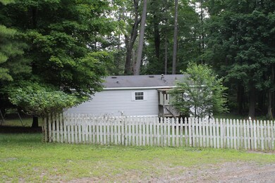 109 Glencrest Rd, Milford, PA 18337 - photo 2