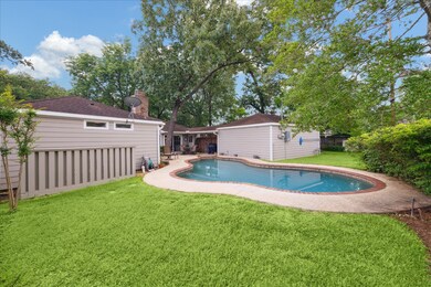 10226 Holly Springs Dr, Houston, TX 77042 - photo 7