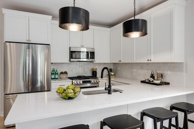 1631 N Lawndale Ave unit 2N, Chicago, IL 60647 - photo 3