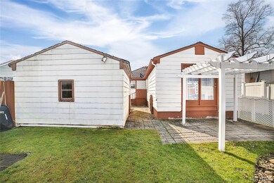 766 Harding Ave, North Tonawanda, NY 14120 - photo 5