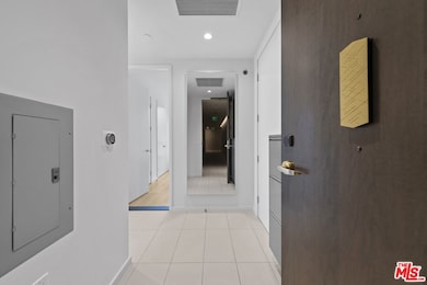 Metropolis Los Angeles - Tower I unit 1508, Los Angeles, CA 90017 - photo 5