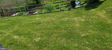 11601 Lighthouse Dr, Laurel, MD 20708 - photo 6