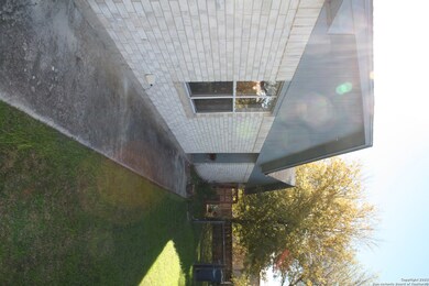 409 Buttercup, New Braunfels, TX 78130 - photo 6