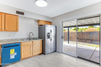 1337 E Hopi Cir, Mesa, AZ 85204 - photo 6