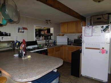 63 White Rock Cir, Tilton, NH 03276 - photo 5