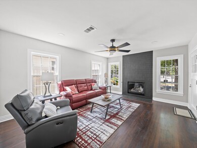 4711 Michaux St, Houston, TX 77009 - photo 2