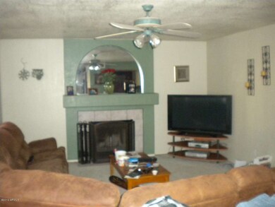 Fireplace in familyroom