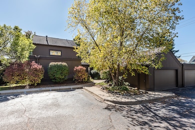 4 Haverhill Ct, Ann Arbor, MI 48105 - photo 3