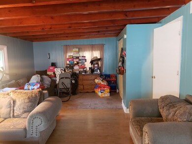 58 Austin Ave, Carpentersville, IL 60110 - photo 7