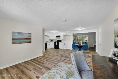 10706 Merida Dr, Jacksonville, FL 32218 - photo 6