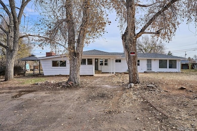 2110 Eagle Cir, Aurora, CO 80011 - photo 3