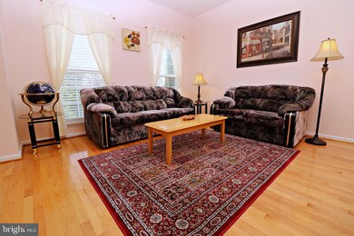 828 Chickamauga Dr, Harpers Ferry, WV 25425 - photo 2