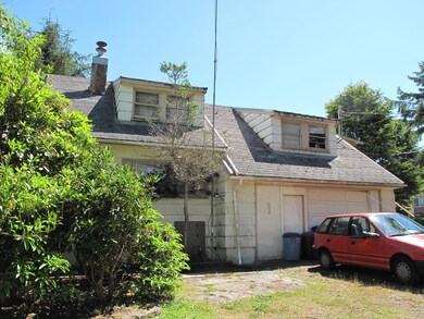 1126 SW 10th St, Lincoln City, OR 97367 - photo 3