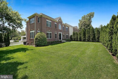 4700 Jones Bridge Rd, Bethesda, MD 20814 - photo 2