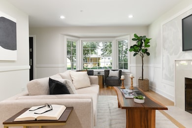 5309 Crain St, Skokie, IL 60077 - photo 6